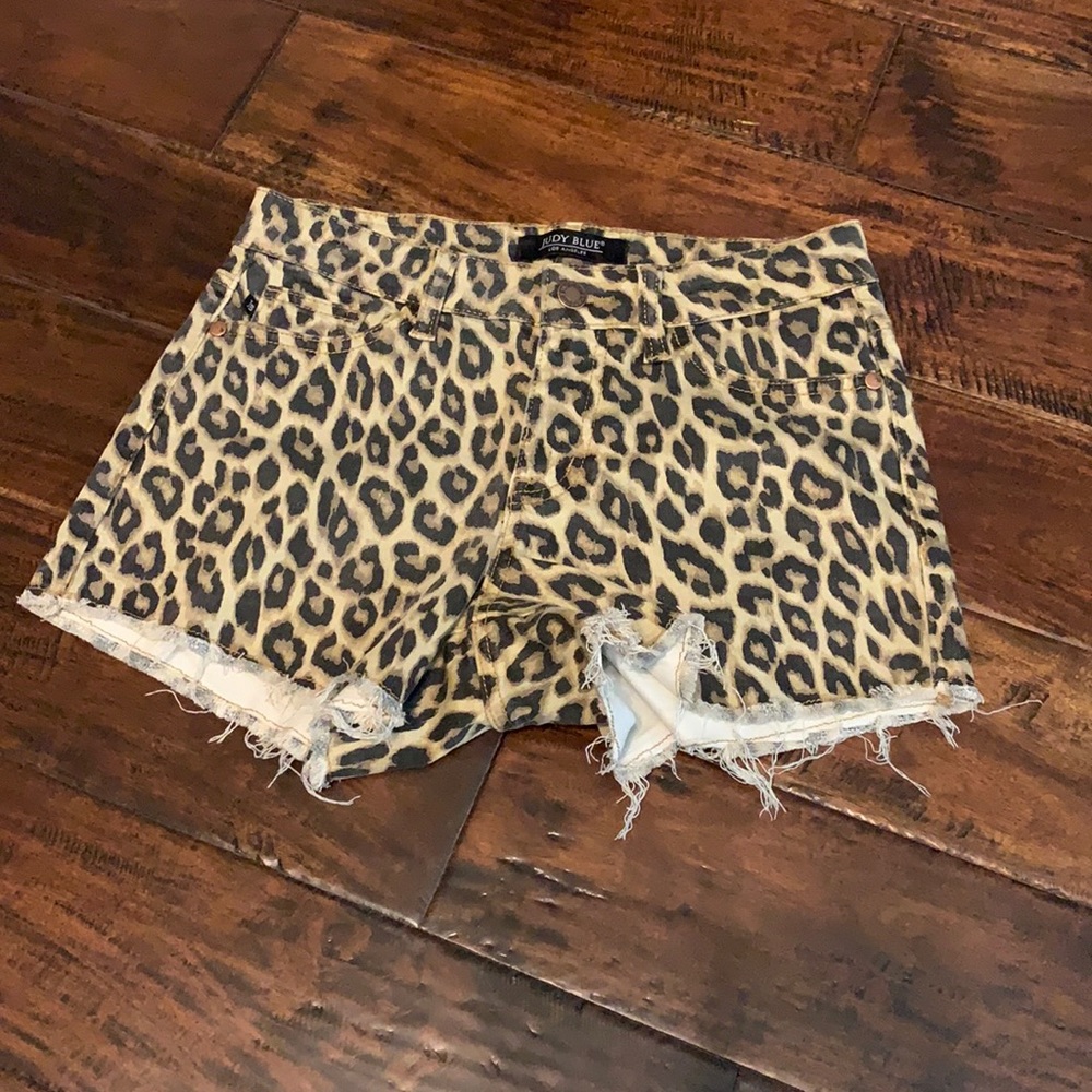 Judy Blue Leopard Shorts